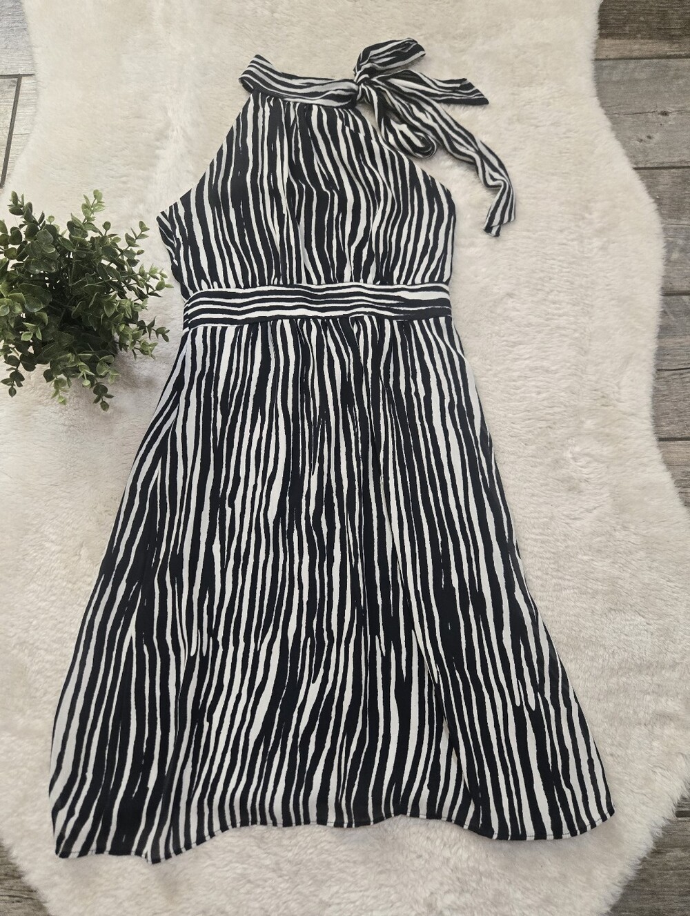 Banana Republic Navy Blue White Zebra Striped Formal Sleeveless Halter Dress, 2